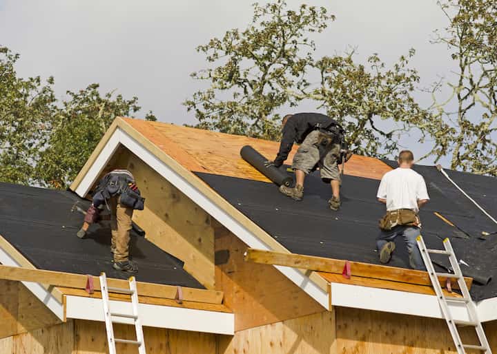 Professional roofers in Costa Mesa